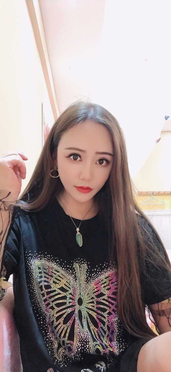 刚下水温柔小美女